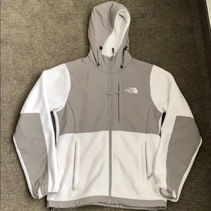 North Face Women’s Denali Jacket XS